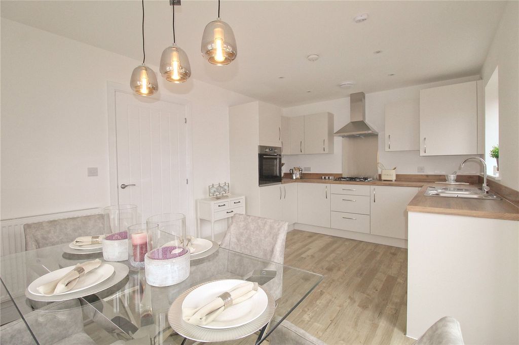 Property photo 3 of 15 Picture No. 53