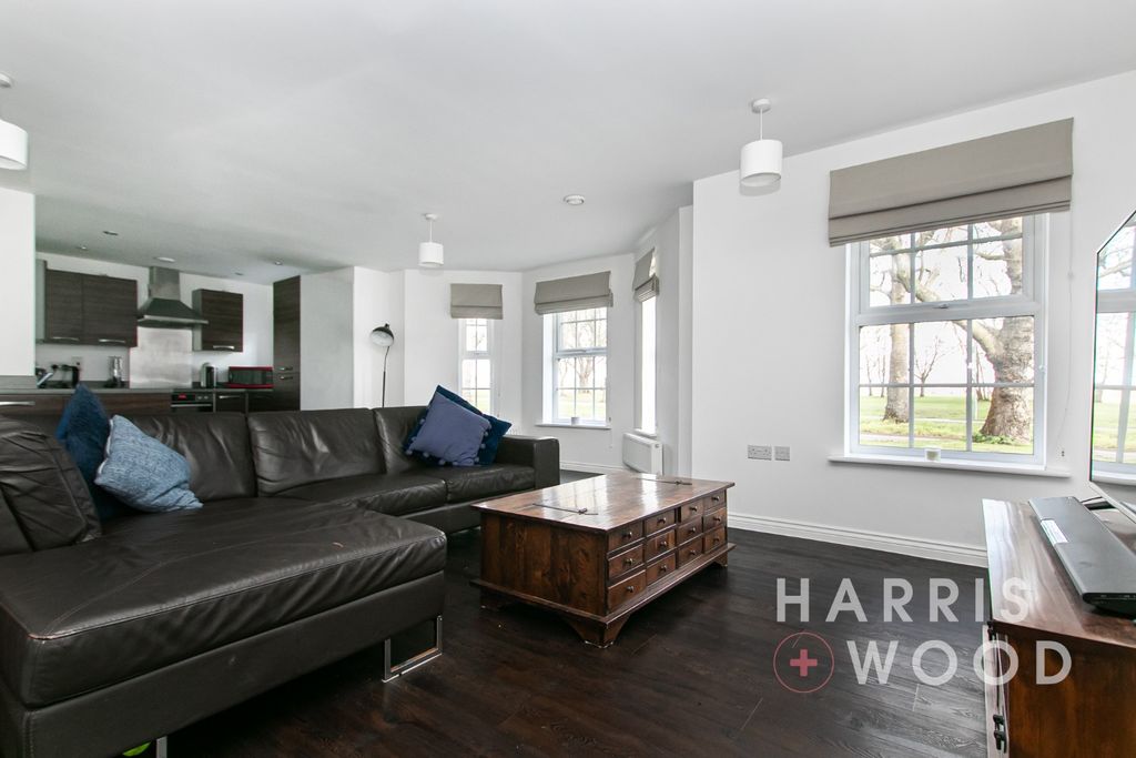 Property photo 2 of 21 5115601