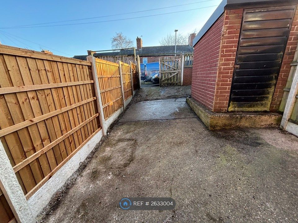 Property photo 3 of 17 Rear