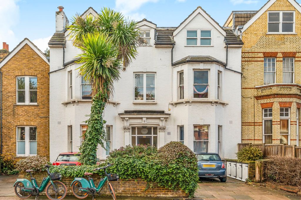 Property photo 3 of 15