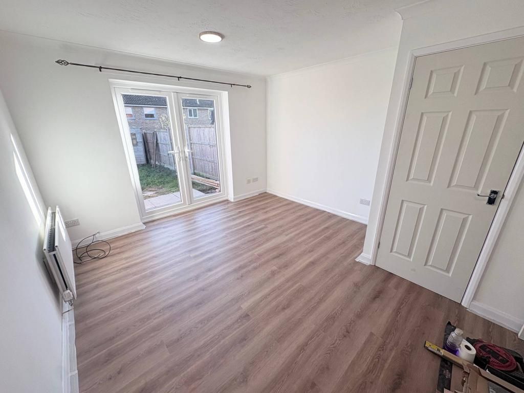 Property photo 3 of 8