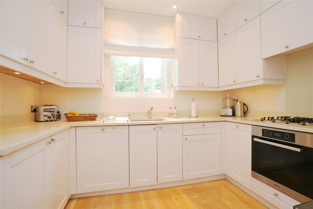 Property photo 3 of 10 Picture No. 41