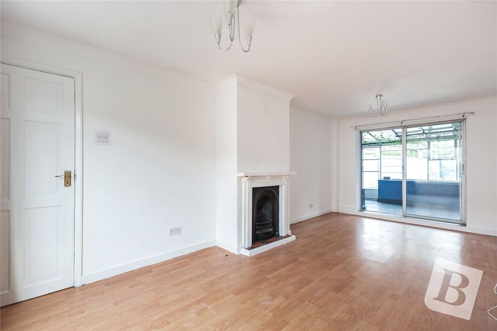 Property photo 3 of 15 Lounge/Diner