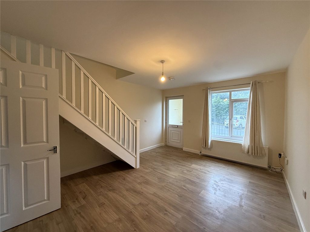 Property photo 2 of 11 Picture No. 05