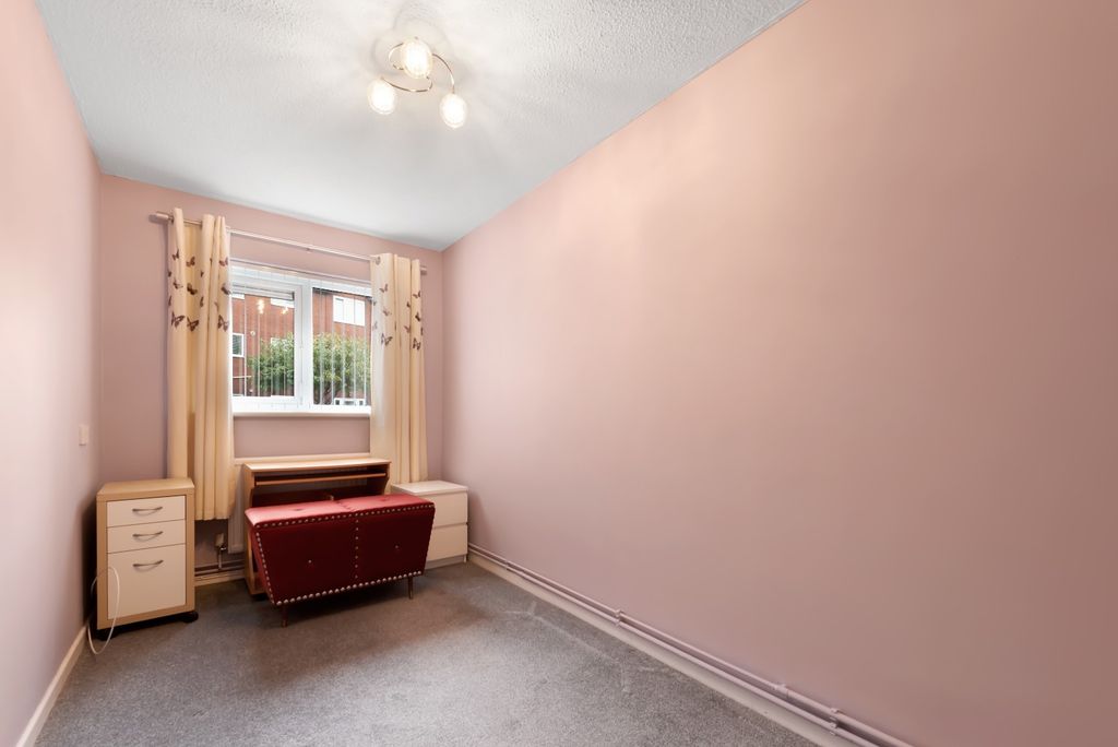 Property photo 2 of 12 4632845