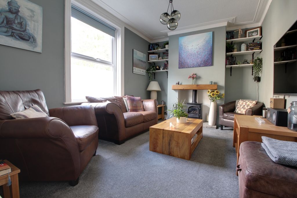 Property photo 2 of 18 Living Room