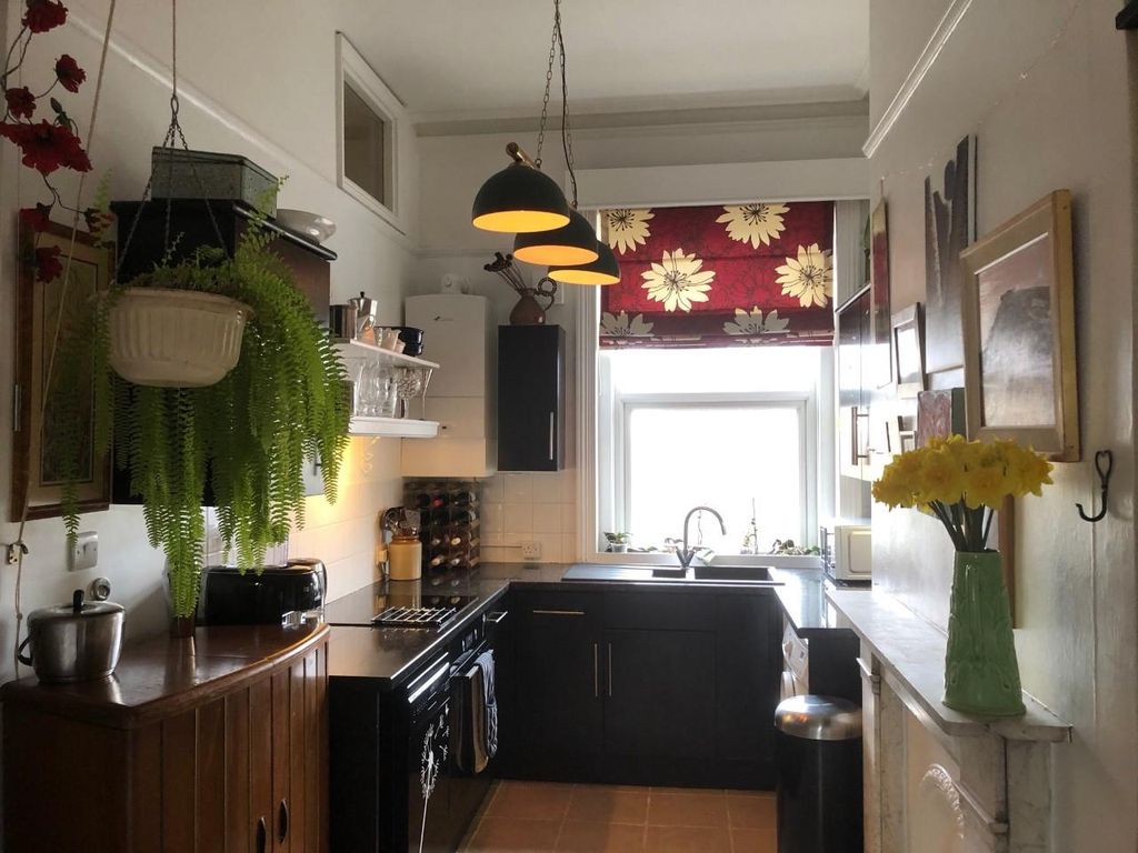 Property photo 3 of 13 Kitchen.Jpg