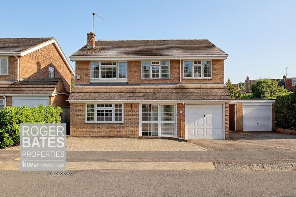 Property photo 1 of 23