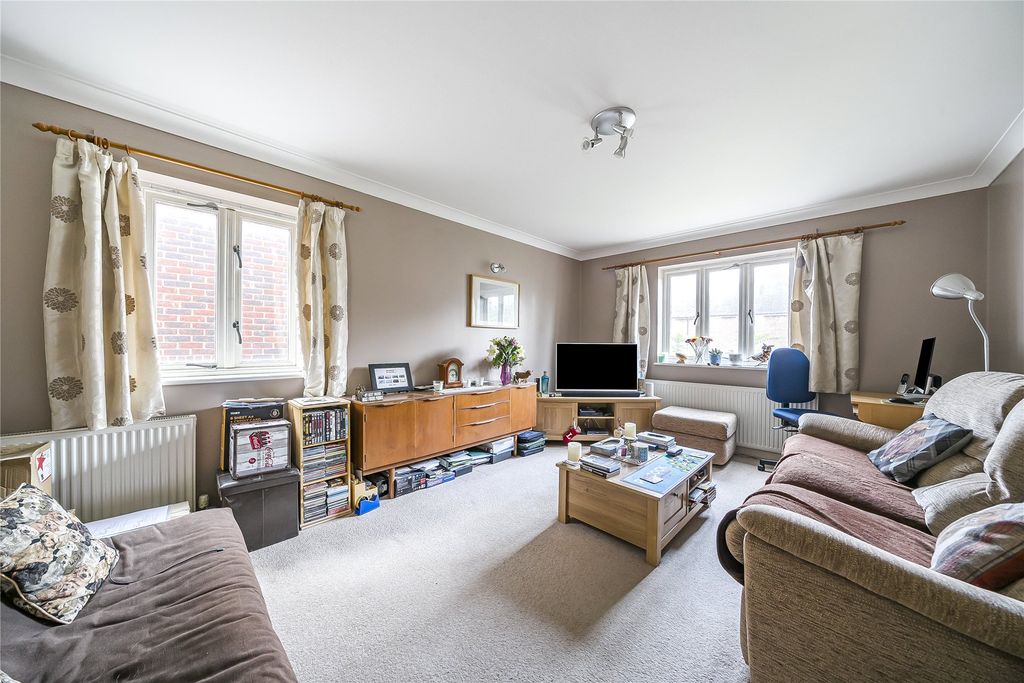 Property photo 2 of 13 Picture No. 01