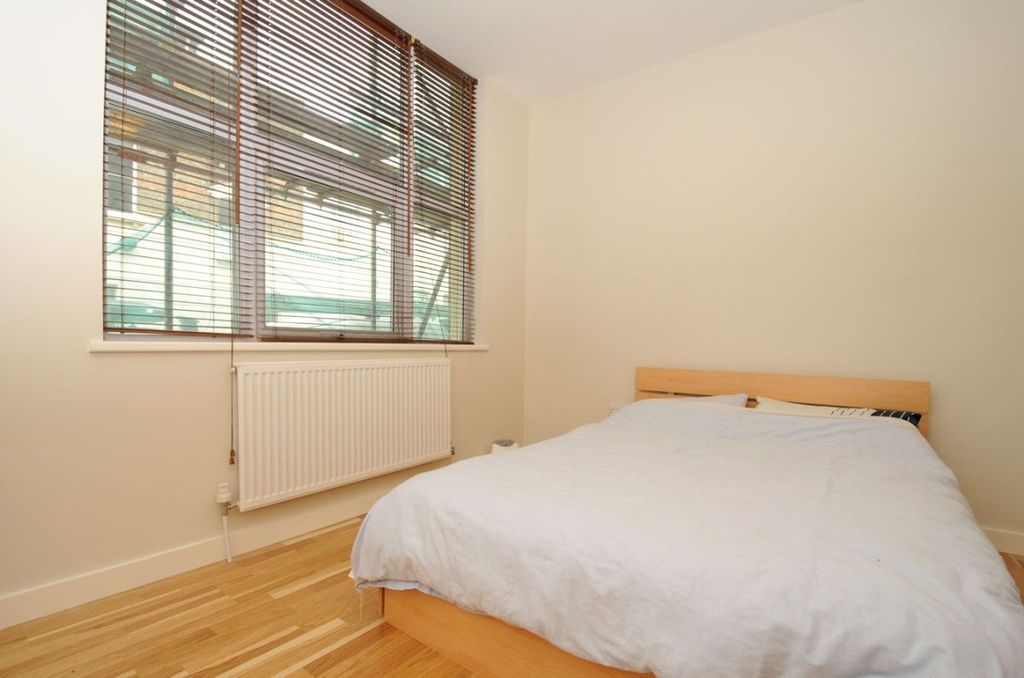 Property photo 3 of 6 Picture No. 05