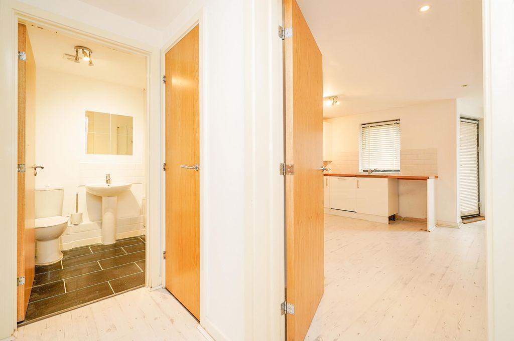 Property photo 3 of 15 Photography