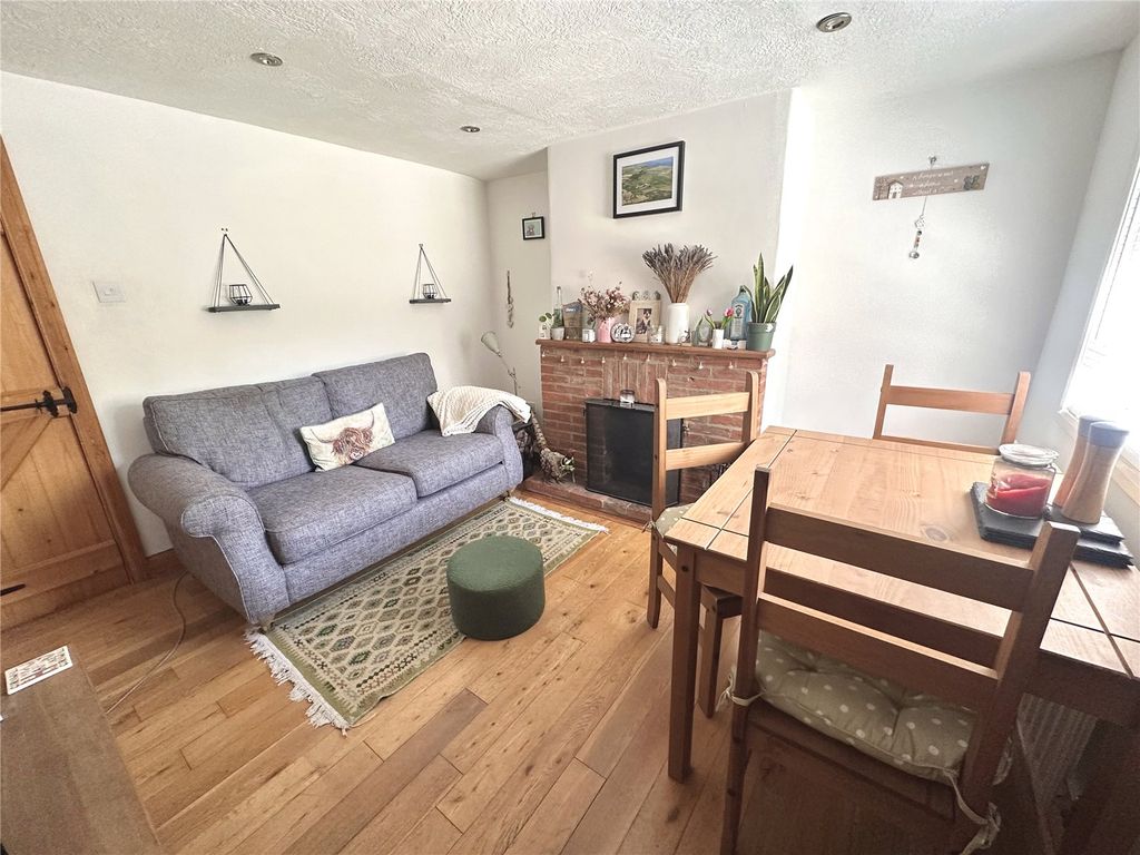 Property photo 2 of 11 Picture No. 10