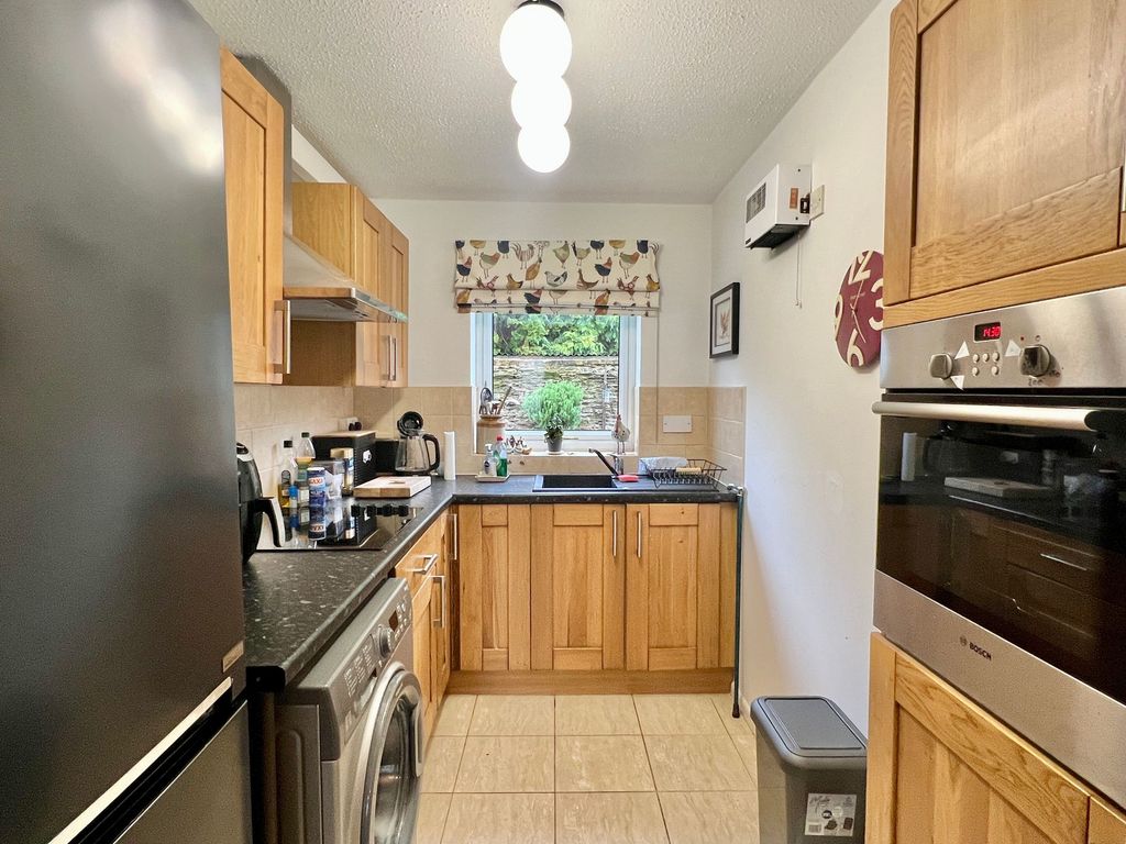 Property photo 3 of 13