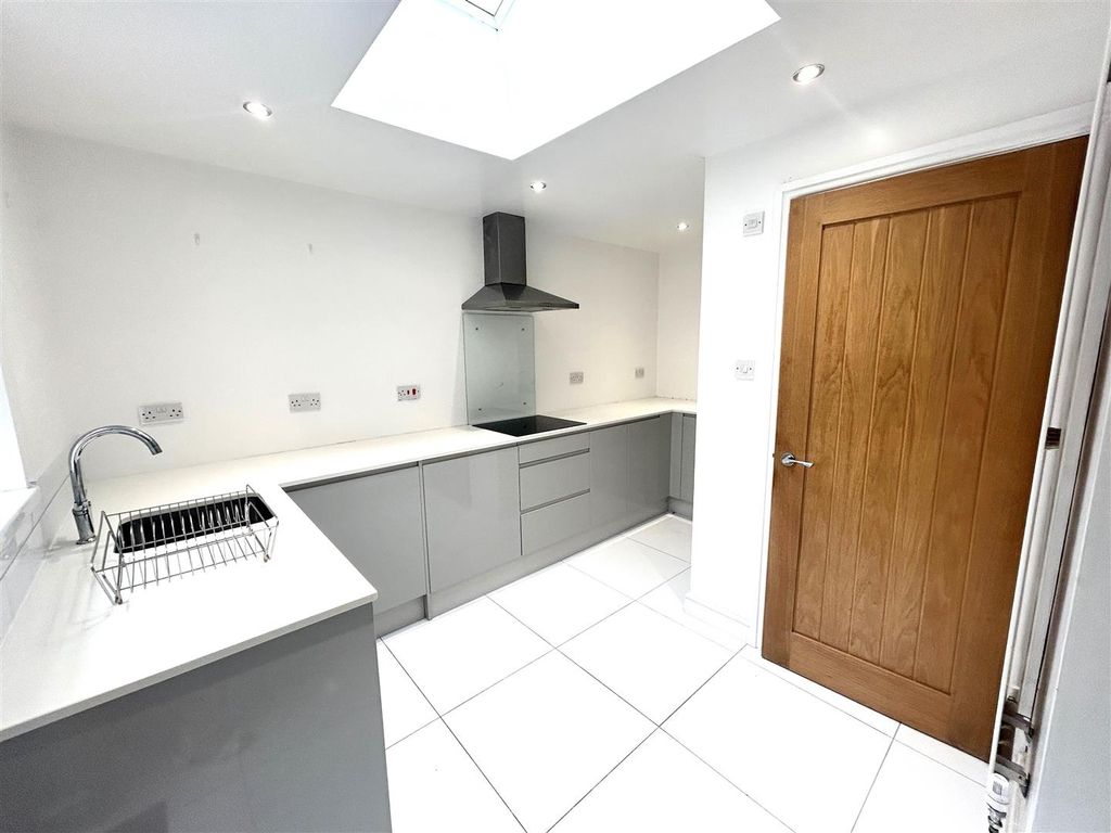Property photo 2 of 21 13.Jpg