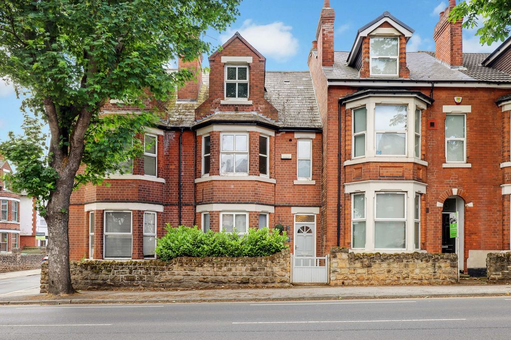 Property photo 1 of 25