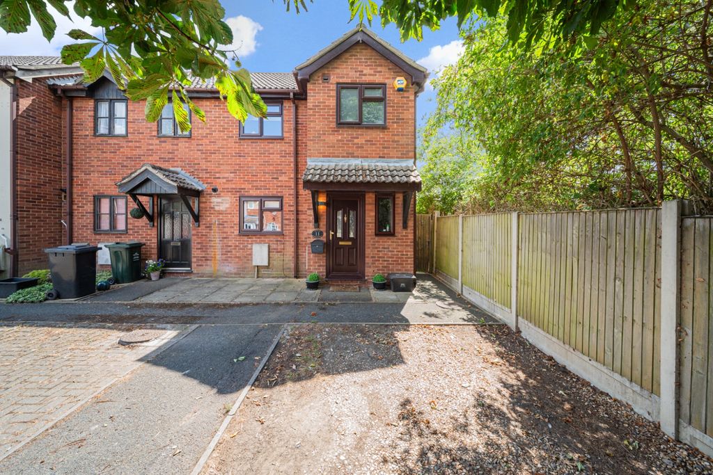 Property photo 1 of 12 3237211