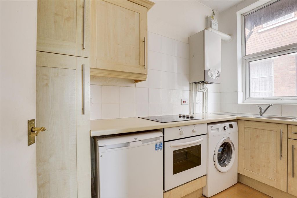 Property photo 3 of 9 12003.Jpg