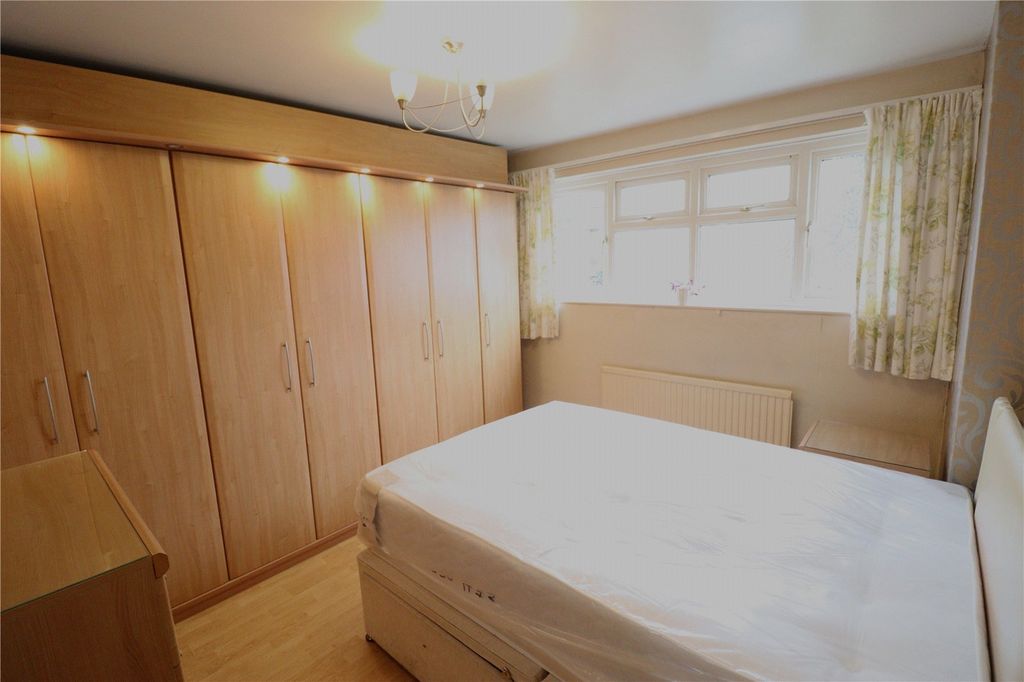 Property photo 2 of 4 Picture No. 05