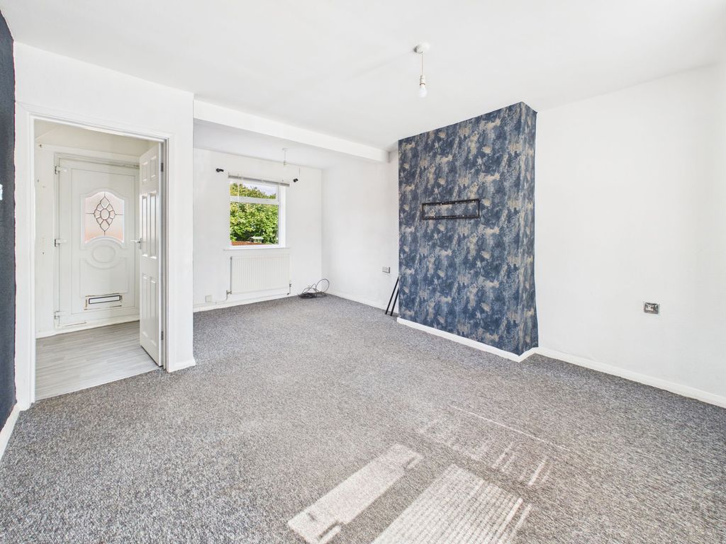 Property photo 3 of 14 Lounge/Dining Room