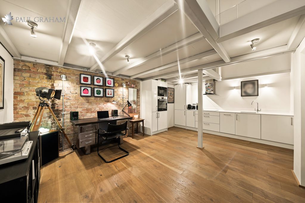 Property photo 1 of 25 Dsc05905