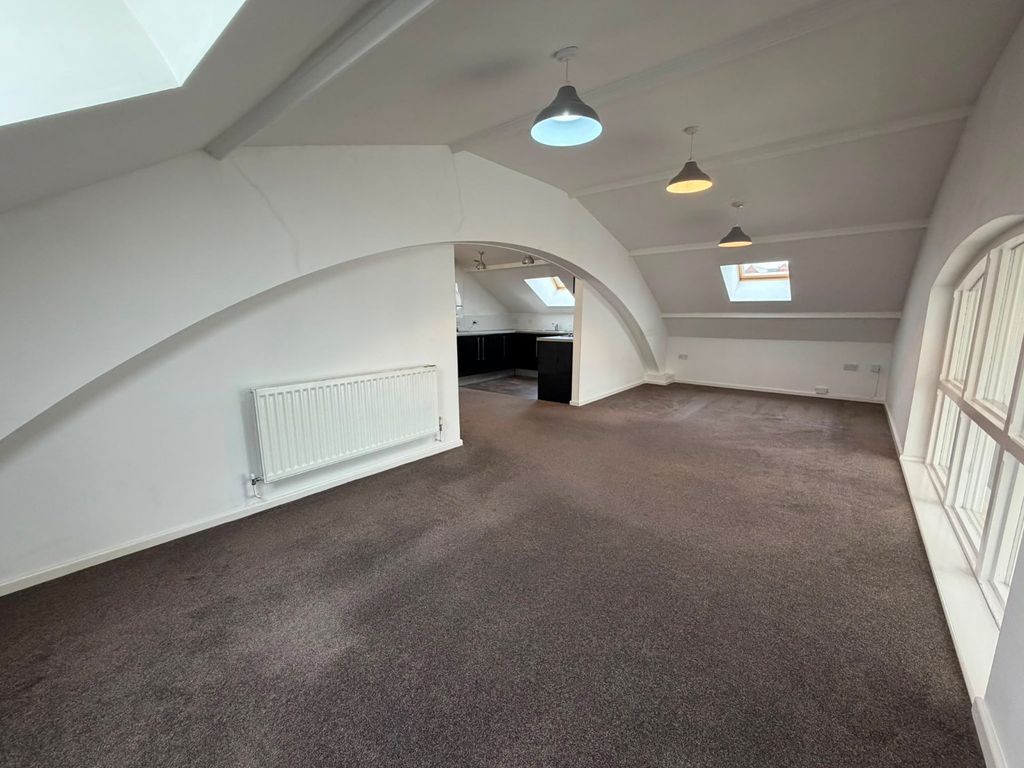 Property photo 2 of 10 Picture No. 01