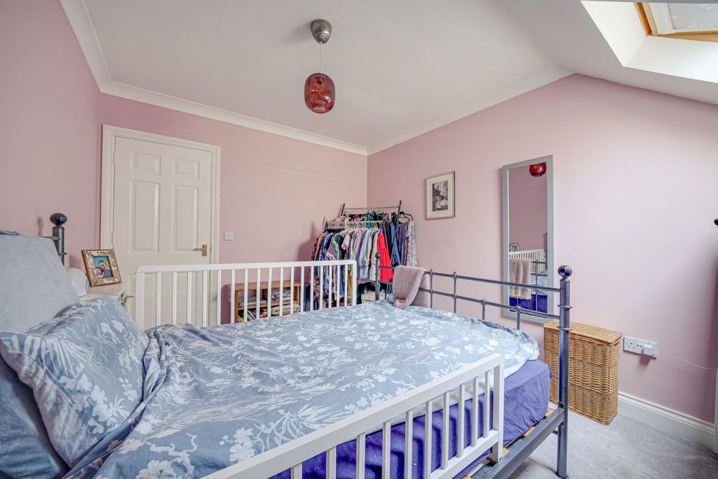 Additional image 8 of 2 bed flat for saleBrooklands House, Leighton Road, Leighton Buzzard LU7