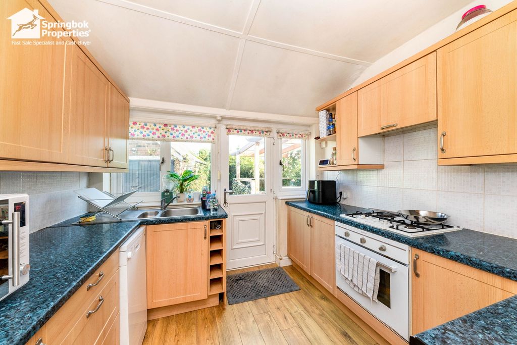 Property photo 2 of 19 Image 1