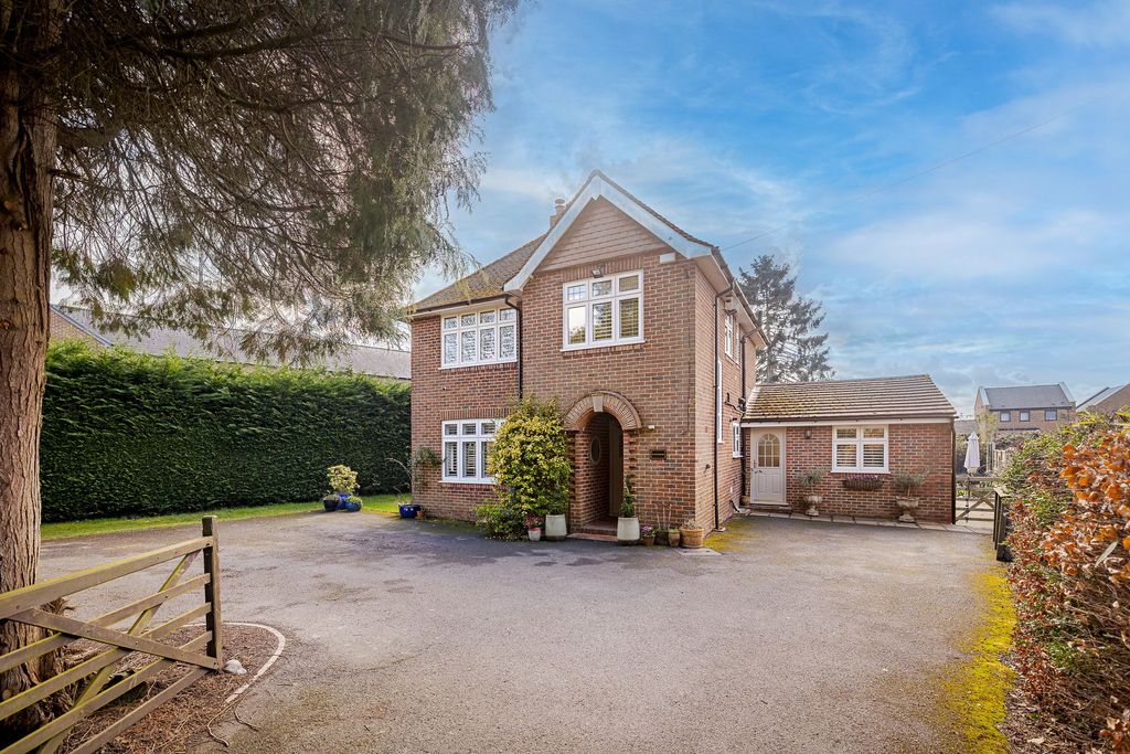 Property photo 1 of 17