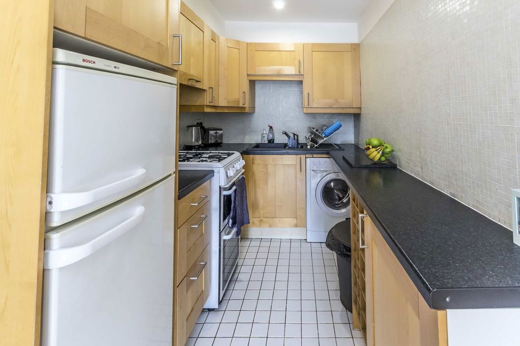 Property photo 2 of 4