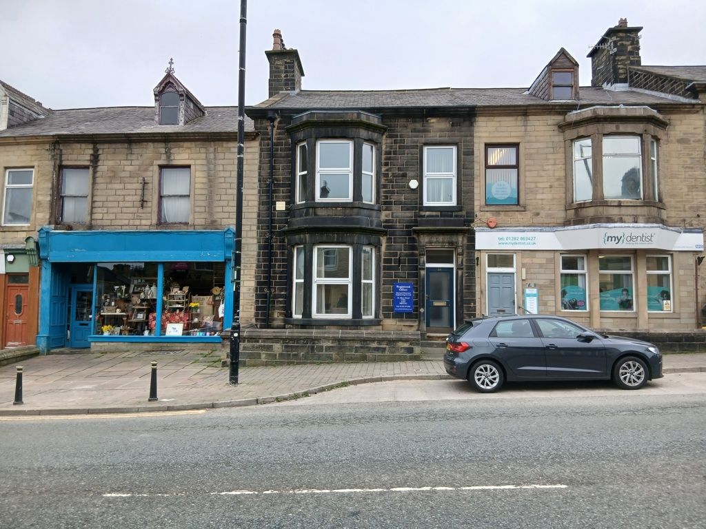 Property photo 1 of 15 Photo 5