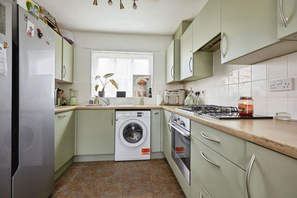 Property photo 2 of 13
