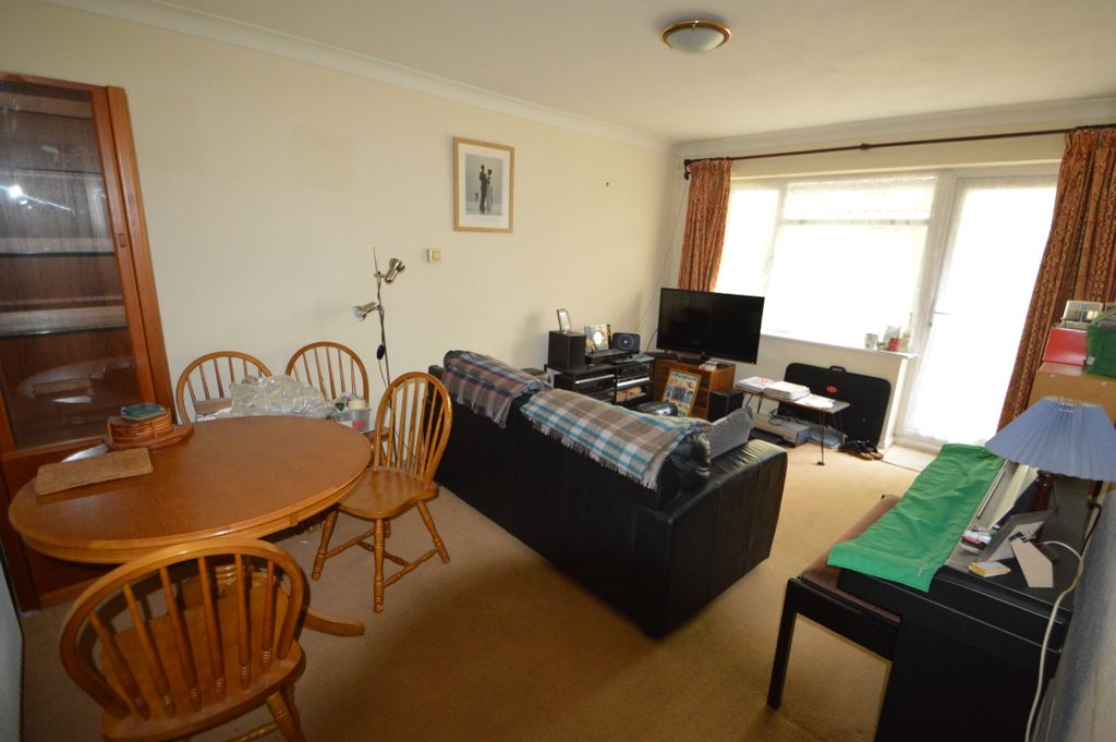 Property photo 1 of 4