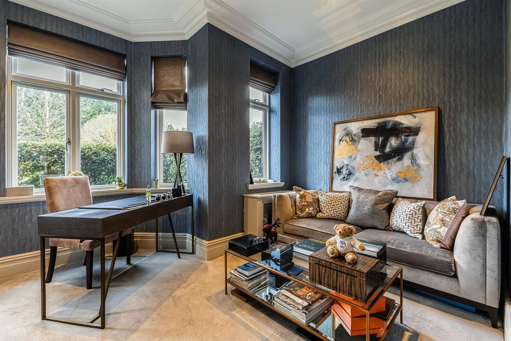 Property photo 3 of 28 102814_12-Orchard-Lea-Drift-Road (14)_Low.Jpg