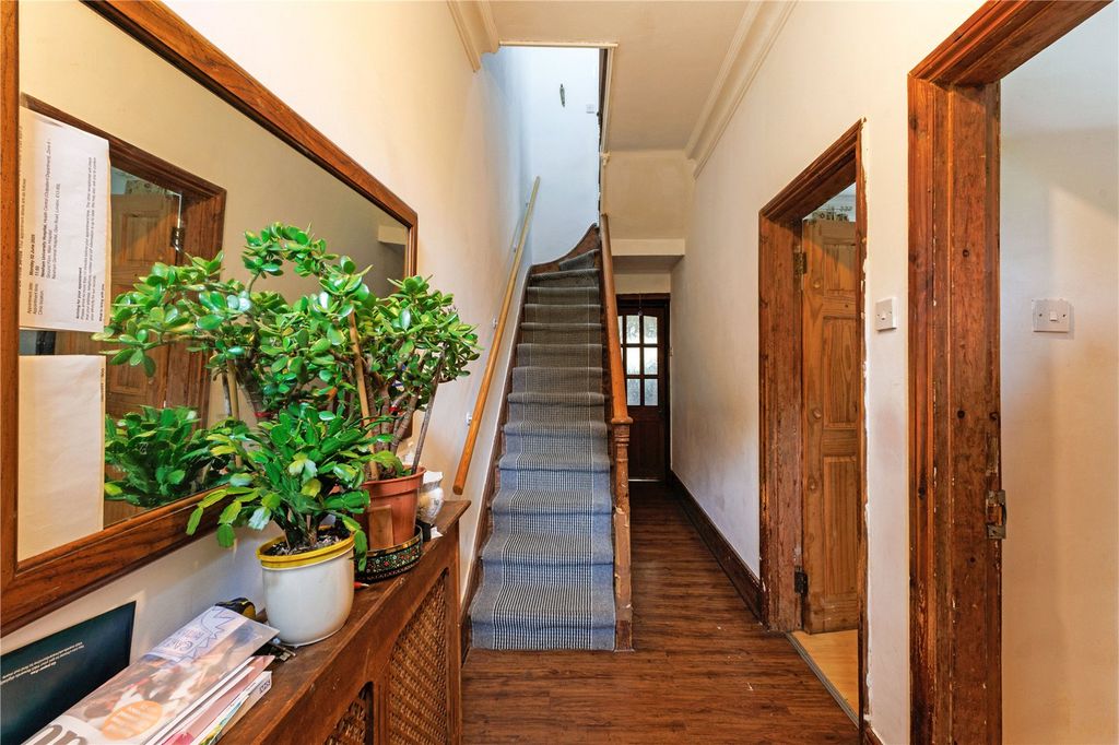 Property photo 3 of 26 Picture No. 24