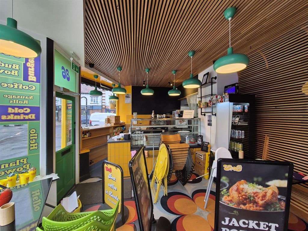 Property photo 2 of 7 Photo 1