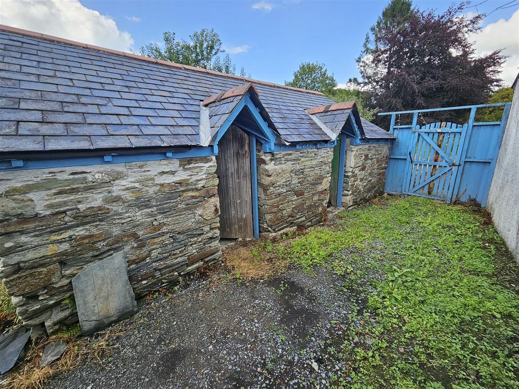 Property photo 2 of 13 Outbuildings.Jpg