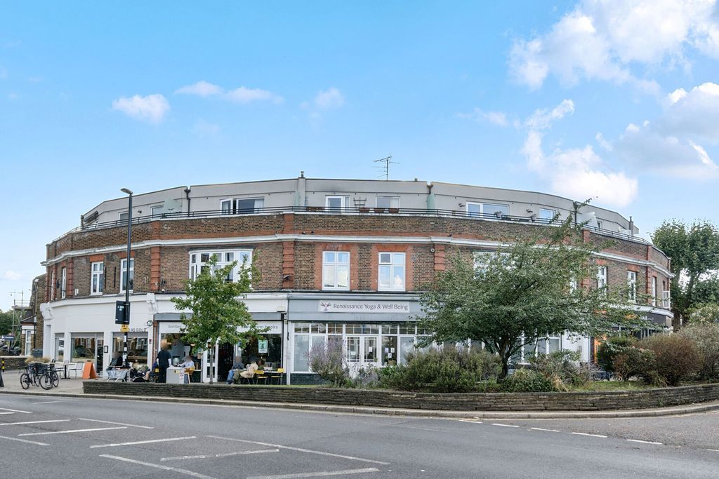 Property photo 2 of 19 1349360-3-68B9c34...