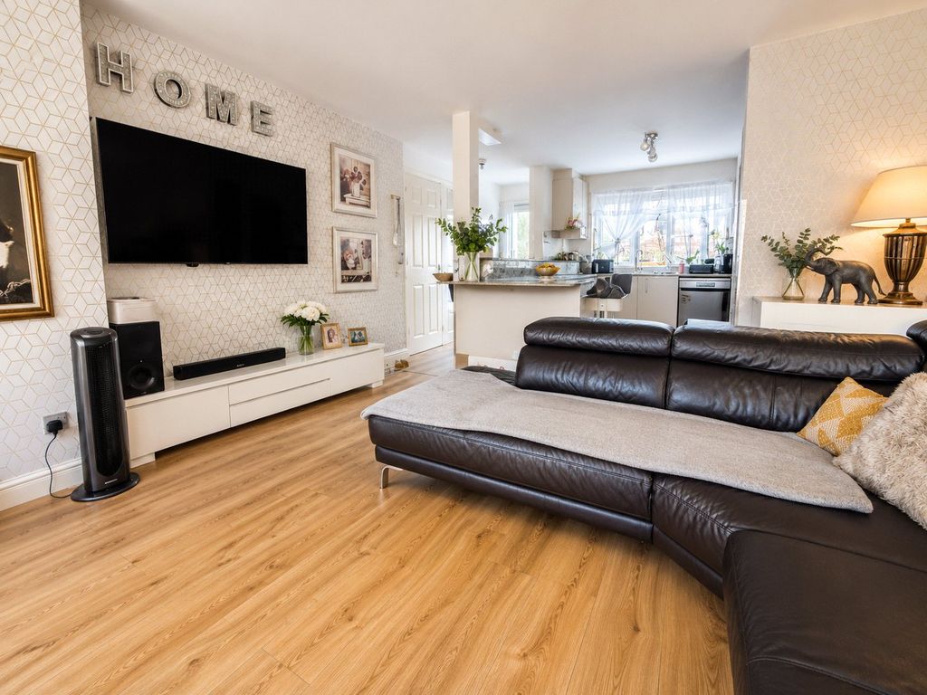 Property photo 2 of 10 Picture No. 23