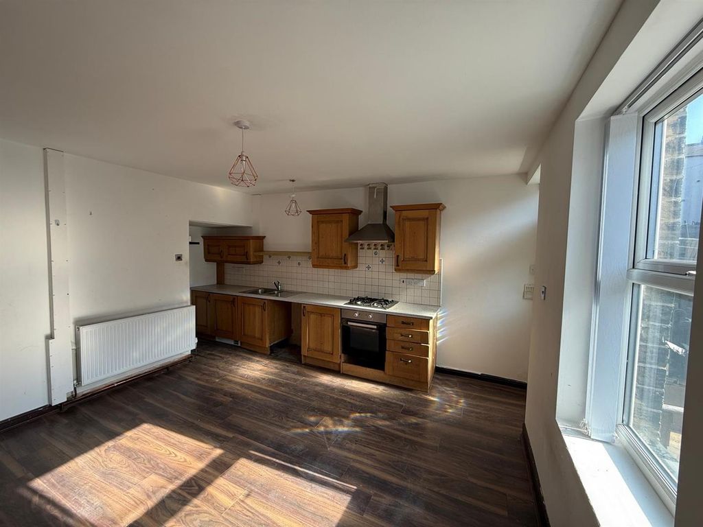 Property photo 2 of 9 Open Plan Lounge/Kitchen