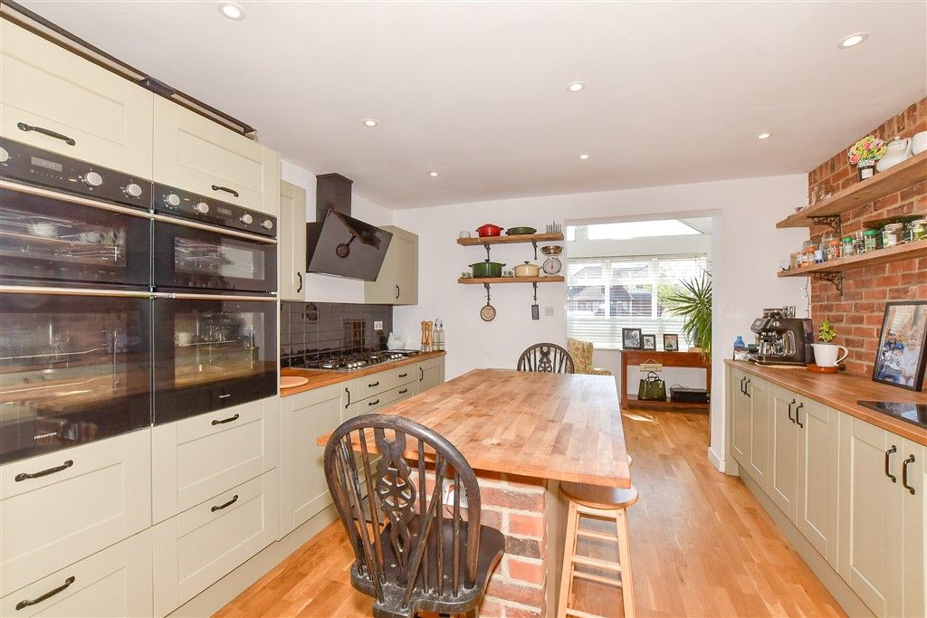 Property photo 1 of 16 Kitchen