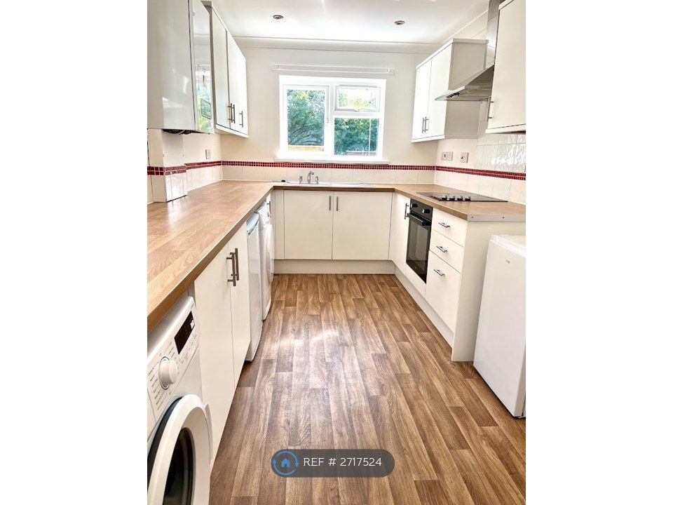 Property photo 1 of 3