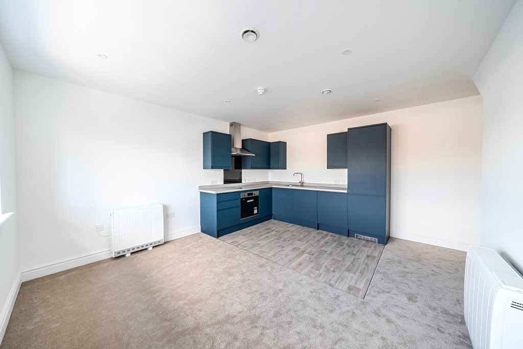 Property photo 3 of 13 1448382-13-69E645c9Ede70