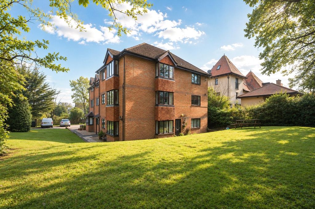Property photo 1 of 11 Kempsey Lodge
