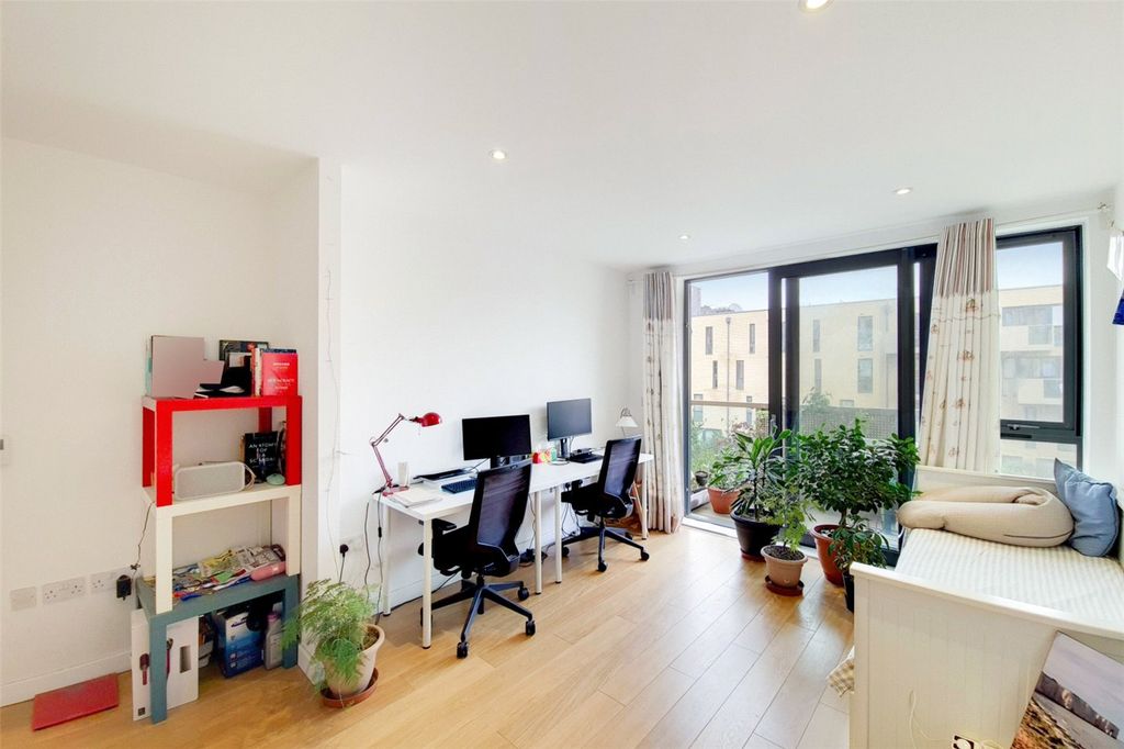 Property photo 3 of 15 Picture No. 04