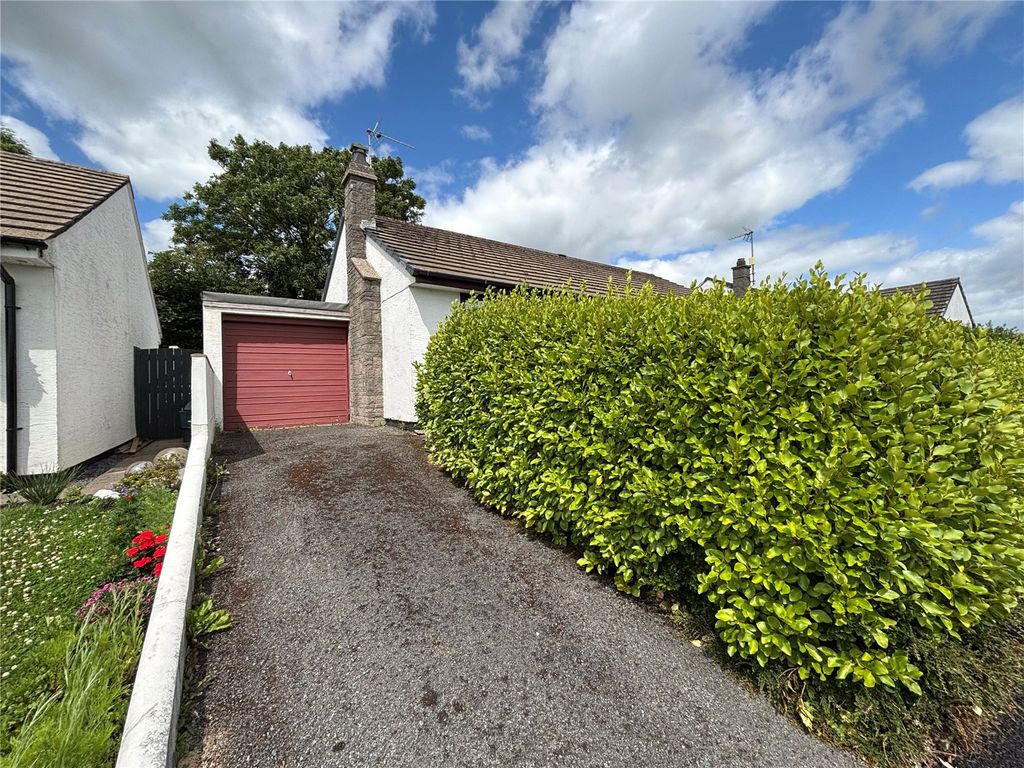 Property photo 2 of 15 Picture No. 11