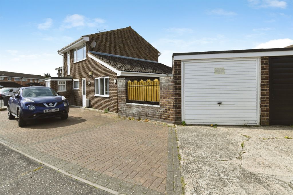 Property photo 2 of 20