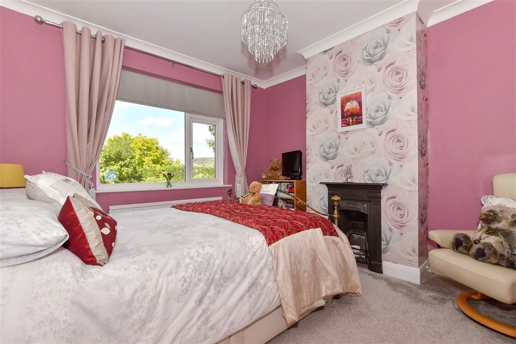 Property photo 2 of 17 Bedroom 2