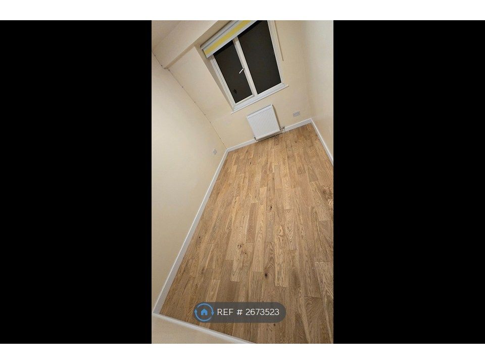 Property photo 2 of 21 Bedroom Floor