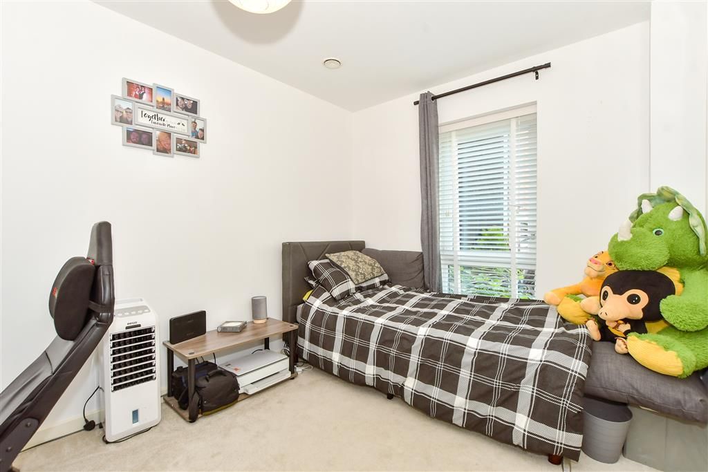 Property photo 3 of 8 Bedroom 2