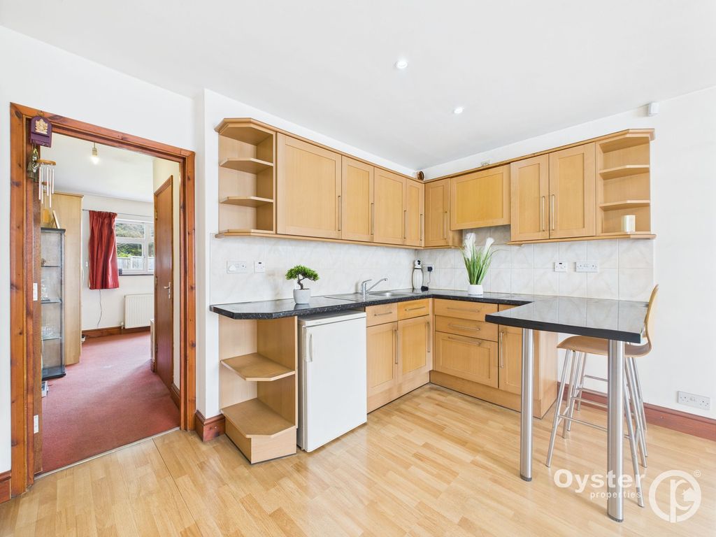 Property photo 3 of 15 Kitchen